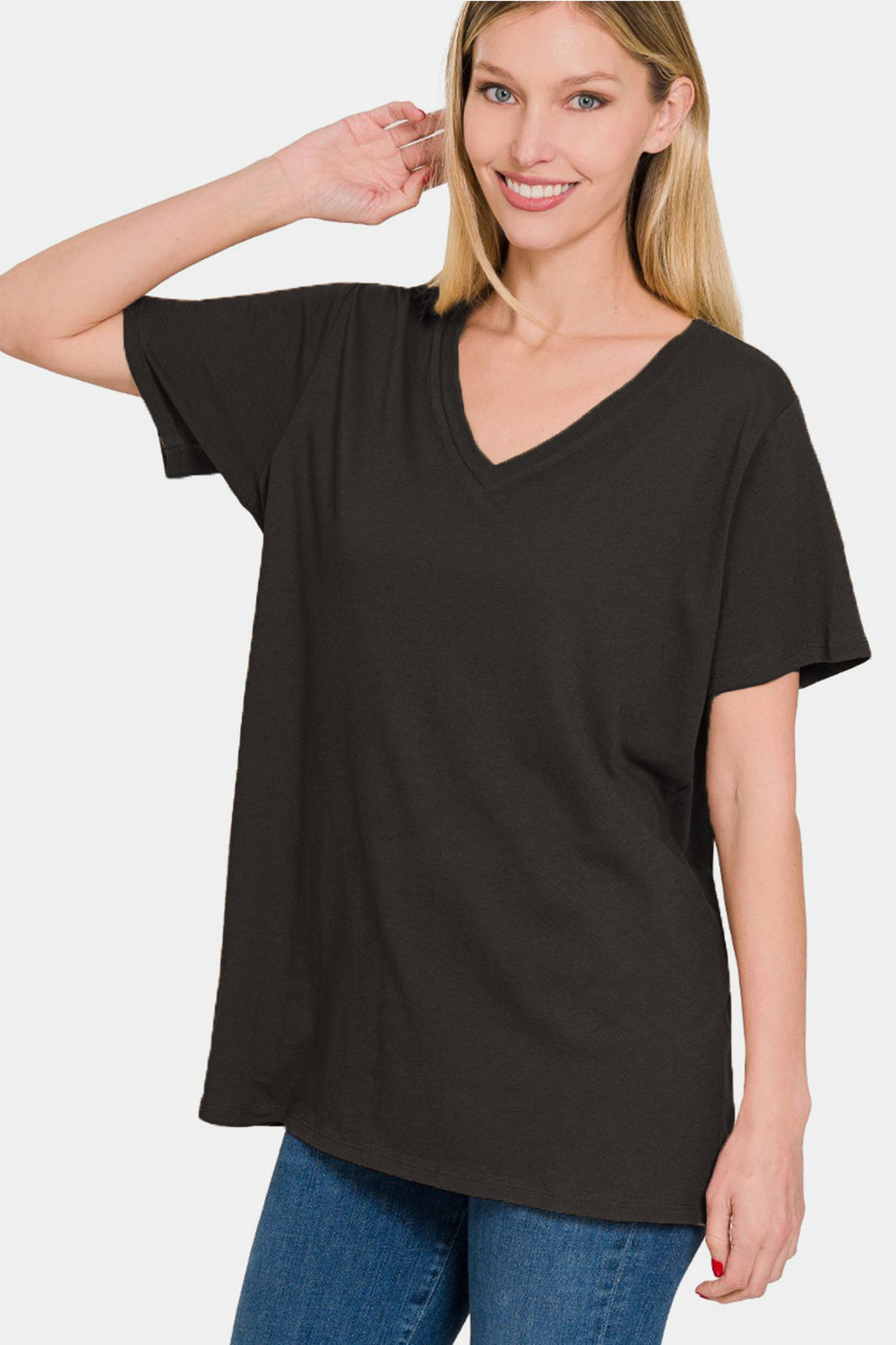 Zenana T-Shirt mit V-Ausschnitt und kurzen Ärmeln in voller Größe