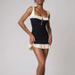 Robes de soirée de minuit : mini-robe trapèze sexy à col en V avec plis et bretelles spaghetti pour femme 