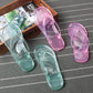 Kristall transparent student flache mit flip-flops flip-flops strand meer sandalen und hausschuhe