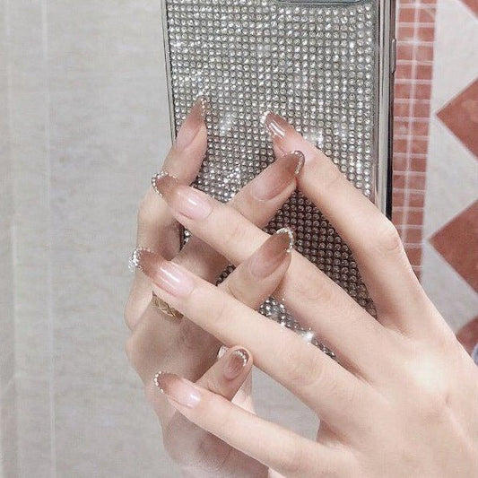 Bettycora – Elegante French Press On Nails in Diamantbraun 