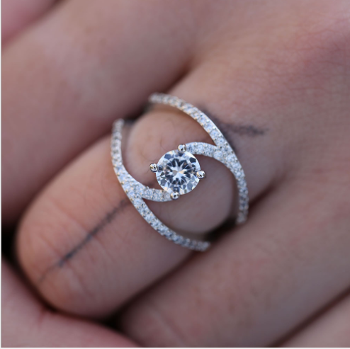 Fashionable Gorgeous Zircon Curved Rings Women's Engagement Wedding Rings - ladieskits - 0