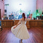 Preisgünstiges, Vintage-inspiriertes, bodenlanges Spitzen-Brautkleid mit U-Ausschnitt und Ärmeln, 20110635 