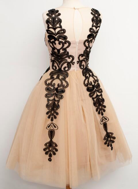 Robe de bal de style années 50, robe de mariée des années 50, robe de bal vintage, robe de bal champagne avec appliques en dentelle noire, MA091
