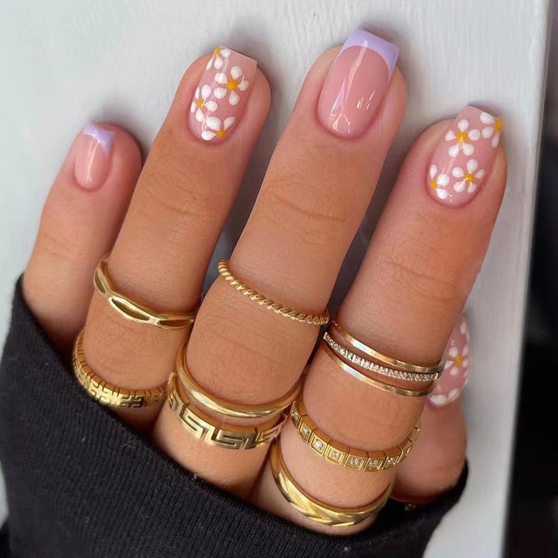 💜 Embrace elegance with Gentle Purple French Tip Flower Short Squoval Nails! 💅