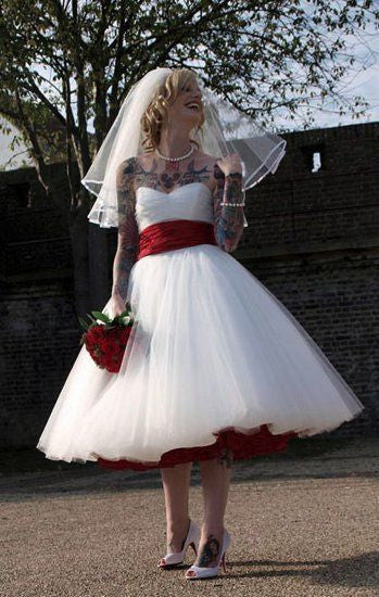 Robe de mariée des années 1950, robe de mariée longueur thé, robe de mariée Rockabilly, robe de mariée sans bretelles, robe de mariée vintage, WS037