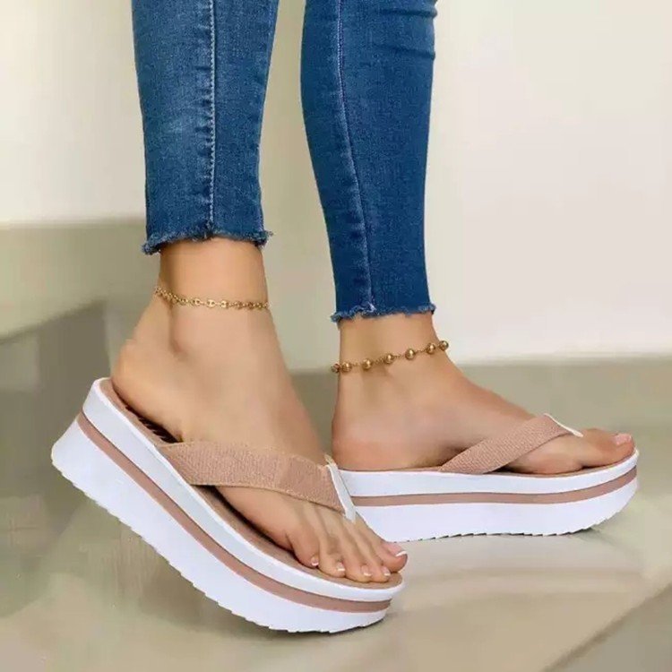 Flat Heel Platform Flip-flops Fashion Beach Shoes Sandals